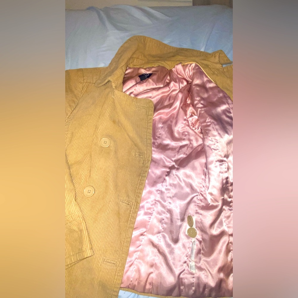 GAP XL coat , light brown outside layer , inside is a light pink material